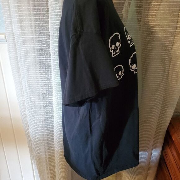 GILDAN black 🖤 graphic t-shirt sz xl - Picture 3 of 7